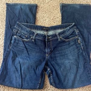 Silver Jeans Women’s -31x33 Suki Slim Boot fit like new only worn a few times